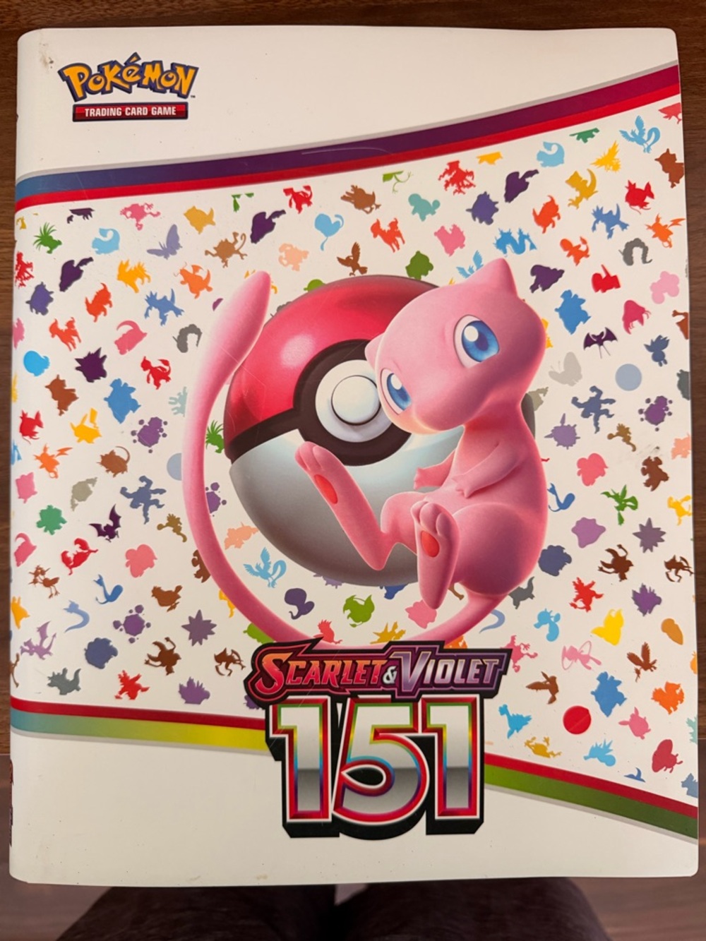 Pokémon Scarlet & Violet 151 Binder with Poster